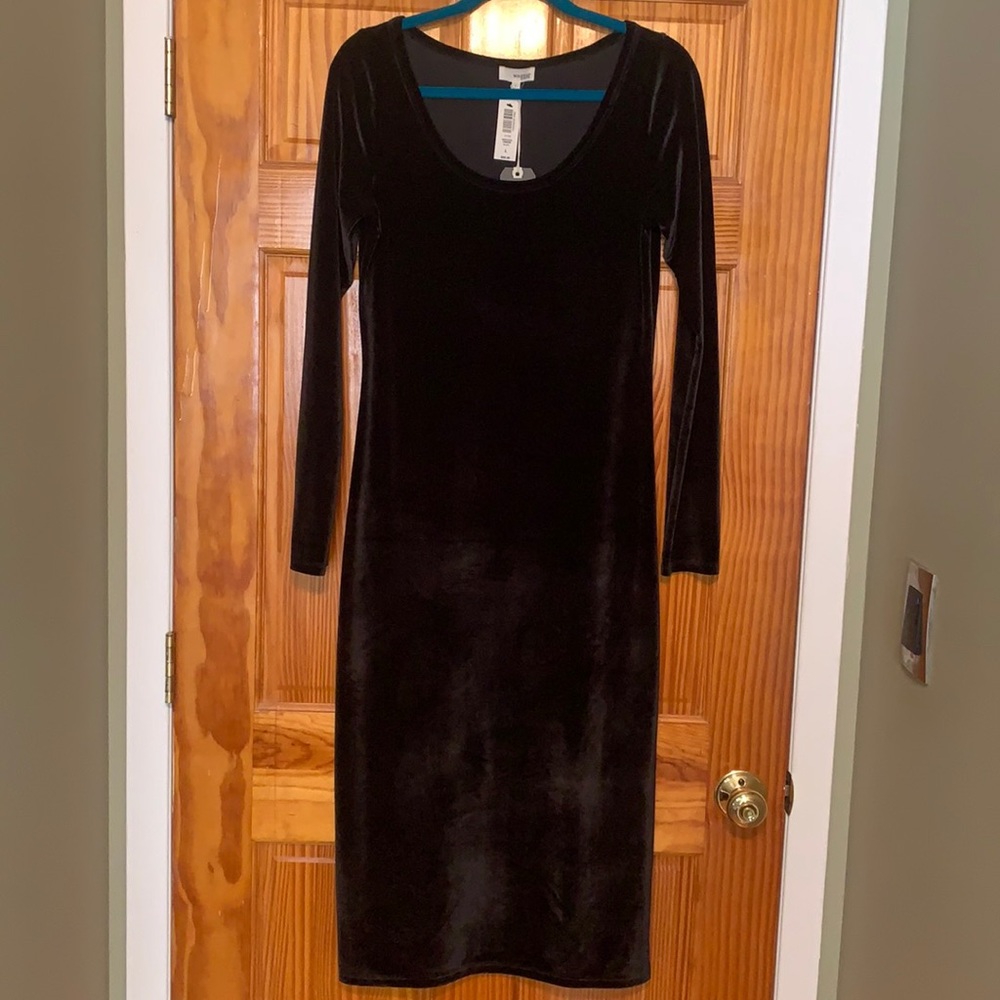 Aritzia Wilfred Free Velour Midi Black Dress NWT